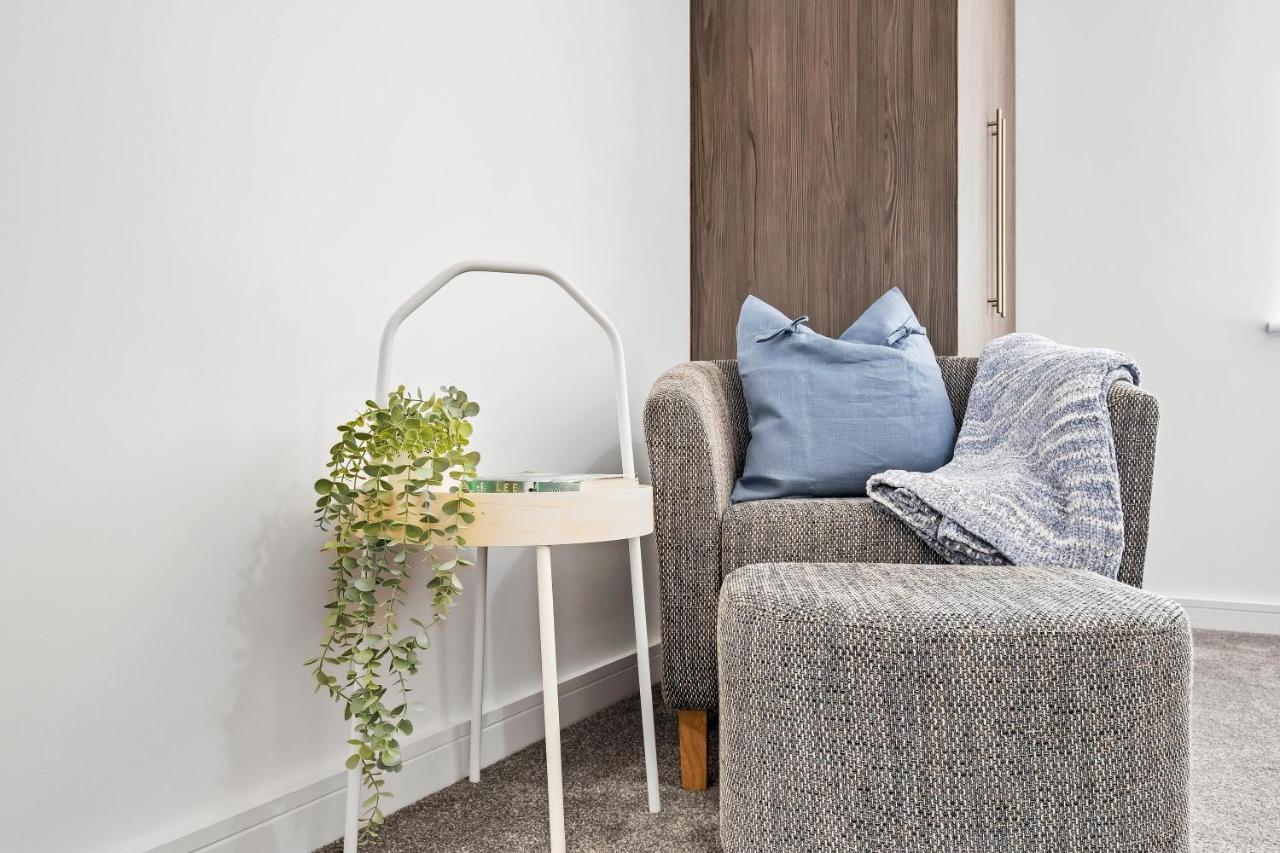 St Martins 2 Bedroom Apartments In Ruislip By 360 Stays Екстериор снимка