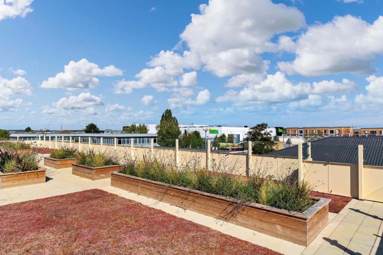 St Martins 2 Bedroom Apartments In Ruislip By 360 Stays Екстериор снимка